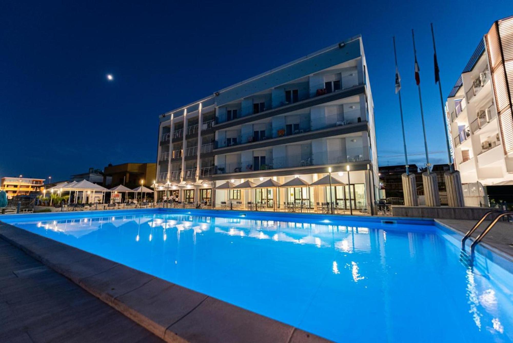 Hotel Marcelli Numana Eksteriør bilde